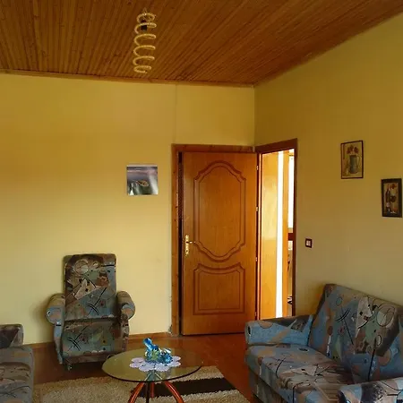 Xharshe Hostel Korce